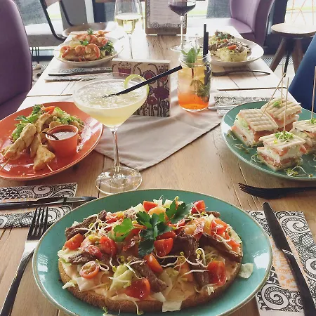 Cubo Sport & Art Otel 3*